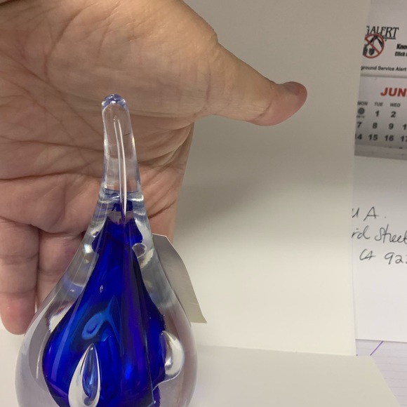 Glass paperweight - Picture 3 of 5